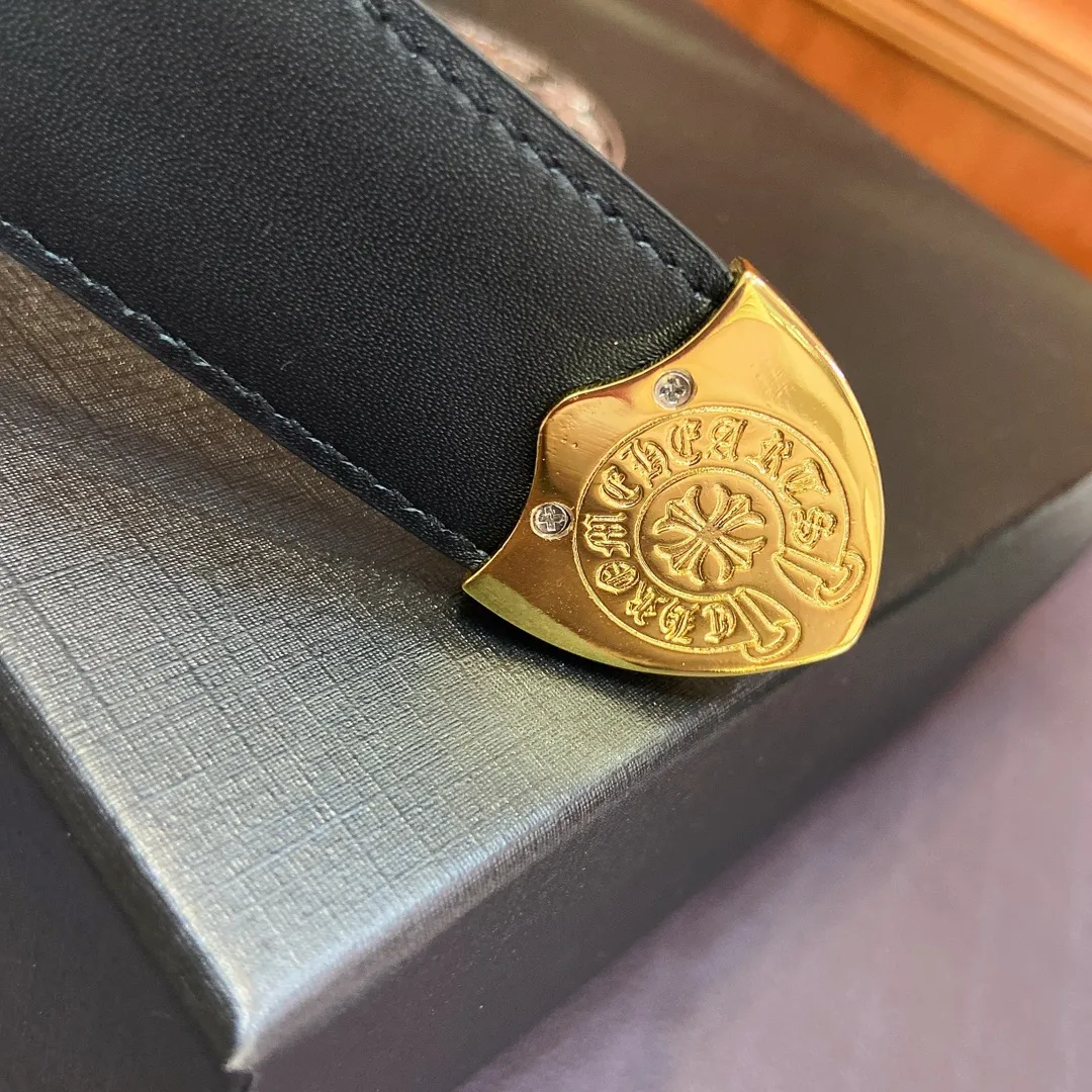 𝐂𝐡𝐫𝐨𝐦𝐞𝐇𝐞𝐚𝐫𝐭𝐬 Crow Heart Cat Claw pin buckle belt [fixed style], brass-plated real gold buckle and imported wax leather belt, very cool. Width 3.0cmp520